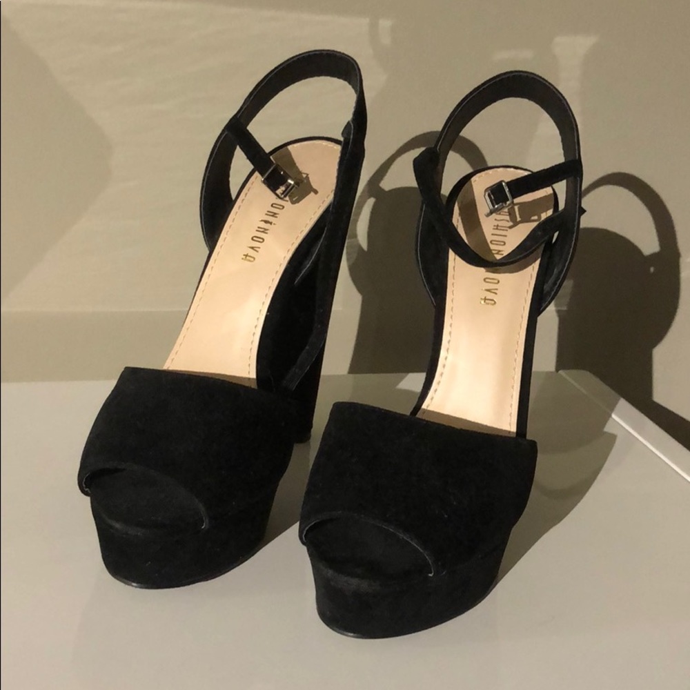 Black heels